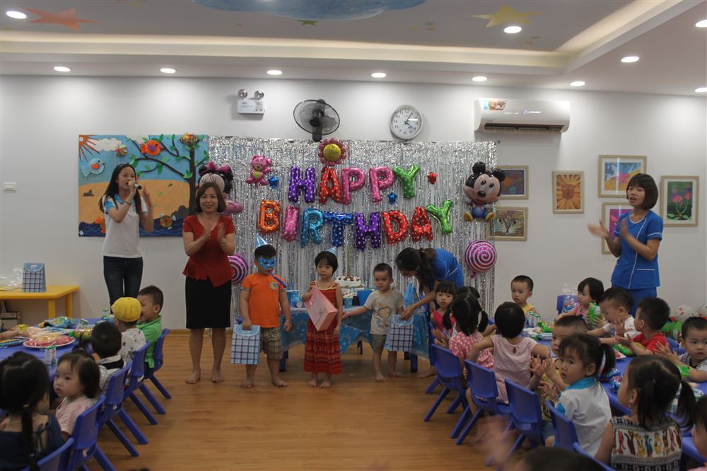 Sinh nhật tháng 9 của các bé ở trường mầm non Thành Đông